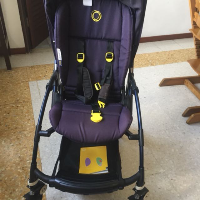 Bugaboo neon pop store
