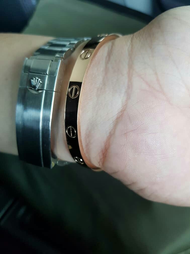CLIO DIAMOND Gold Fancy Cartier Bracelets at Rs 160000 in Surat | ID:  26238222030