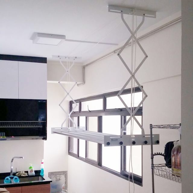 Indoor Pulley laundry System (Manual) Made in Singapore, Furniture