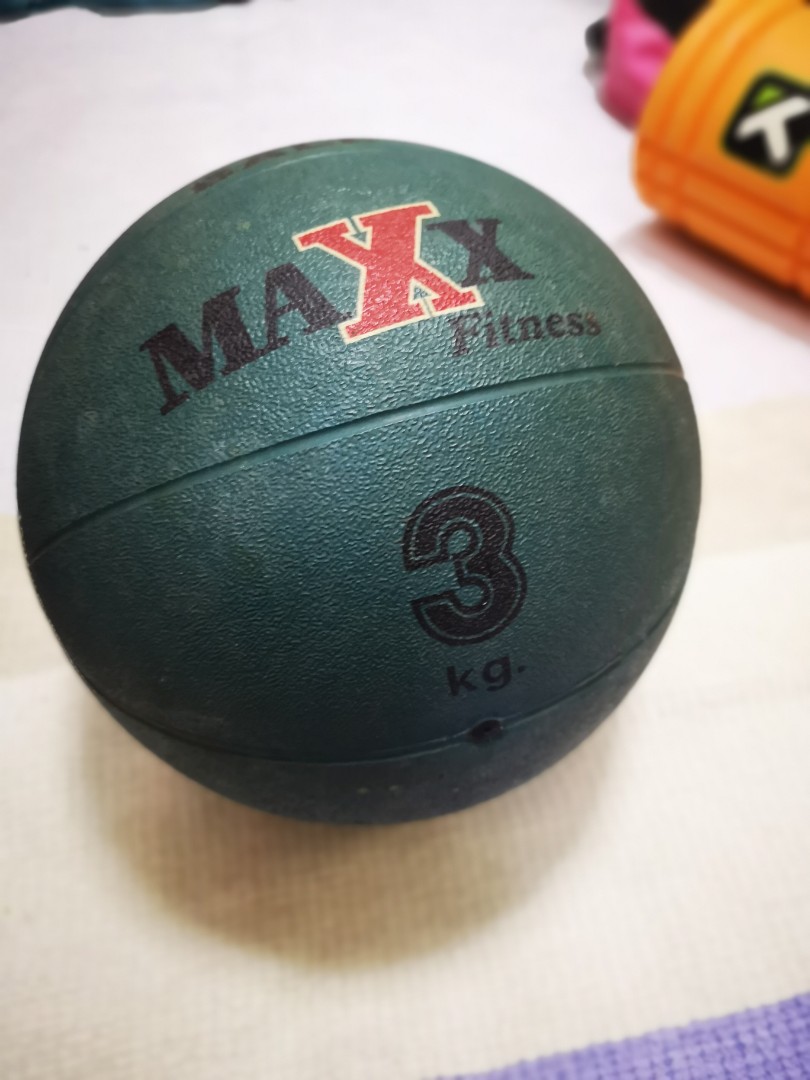Maxx Fitness Medicine Ball 3kg, Sports Equipment, Exercise & Fitness
