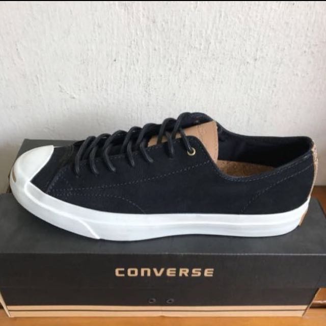 navy blue converse trainers