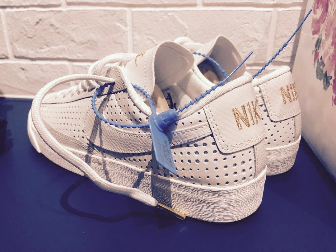 NIKE BLAZER LOW SE PRM white gold women brand new Women s