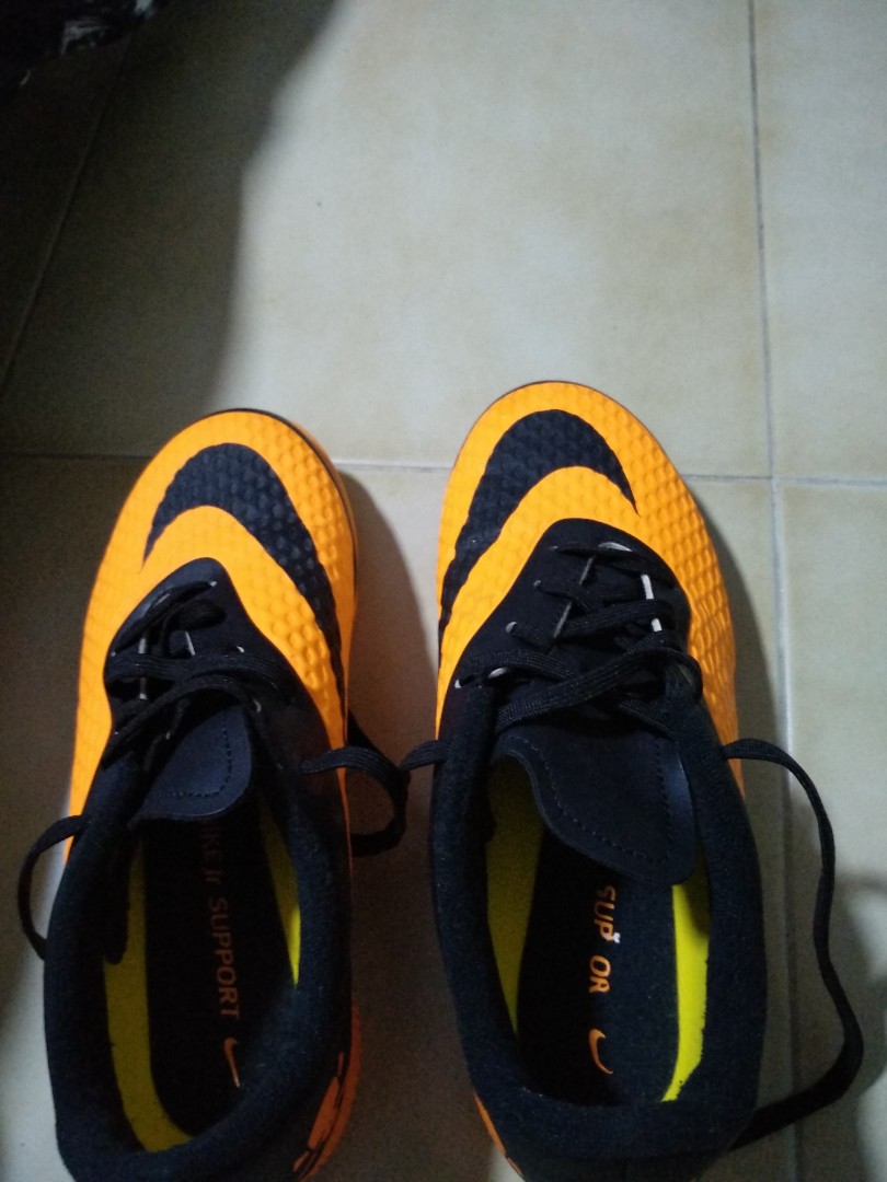 classic nike basketball shoes