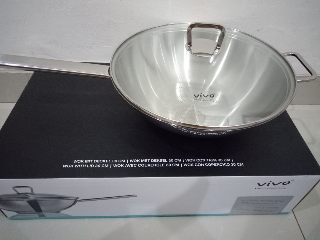 Pelgrim trommel bedrijf Panci wok with lid 30cm kaca merk Vivo, Kitchen & Appliances di Carousell