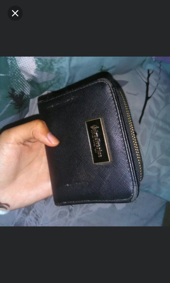 Preloved Dompet Stradivarius Fesyen Wanita Tas Dompet Di Carousell