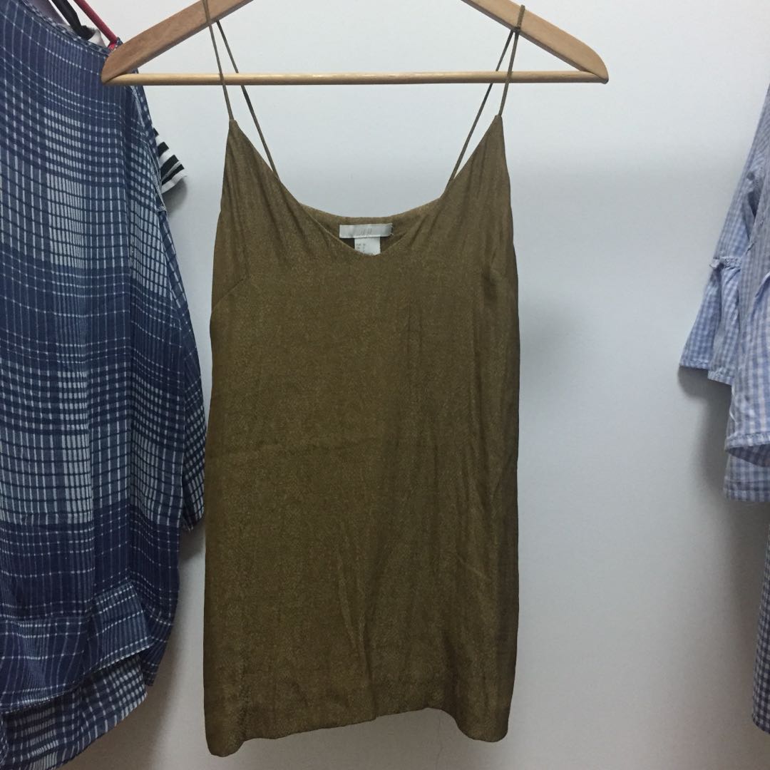 Spaghetti trap H&M top, Women's Fashion, Clothes, Tops on Carousell