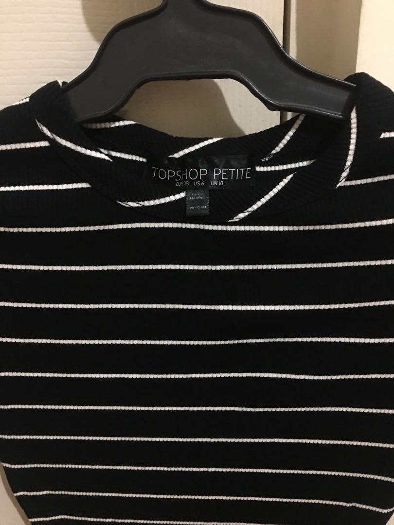 Topshop Blouse (Category: Blouses) located in Cainta. Submitted by abbiegurl (Listing ID 174198726, Image 2). Description: .