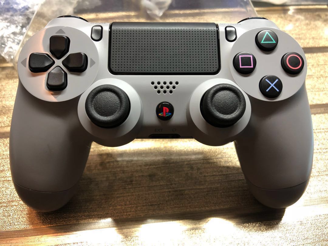 20th anniversary ps4 controller