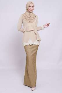 Gold Baju Kurung Women S Fashion Carousell Singapore