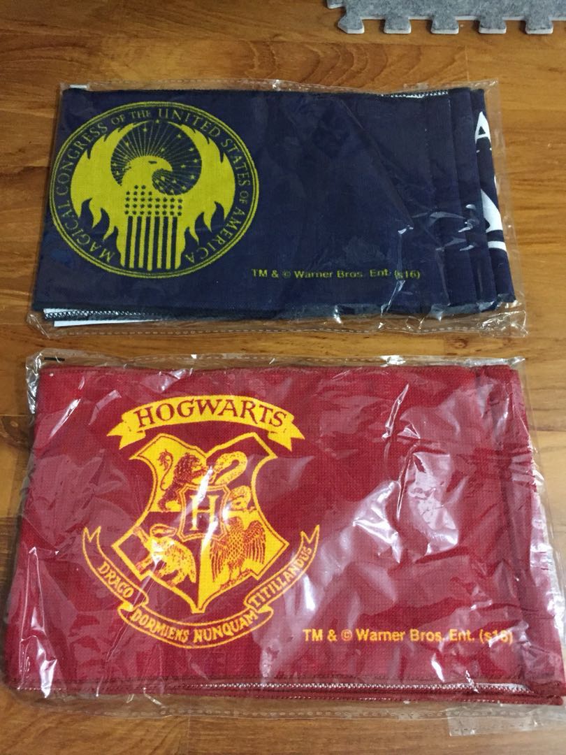 Bnip Set Of 2 Official Warner Bros Fantastic Beasts And Where To Find Them Japan Premiere Harry Potter Limited Edition Release Scarf Music Media Cds Dvds Other Media On Carousell
