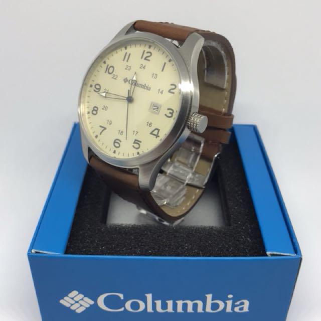 Columbia fieldmaster watch top