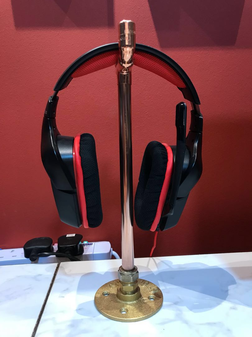 pipe headphone stand