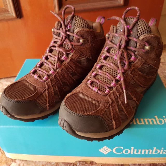 columbia redmond hiking boots