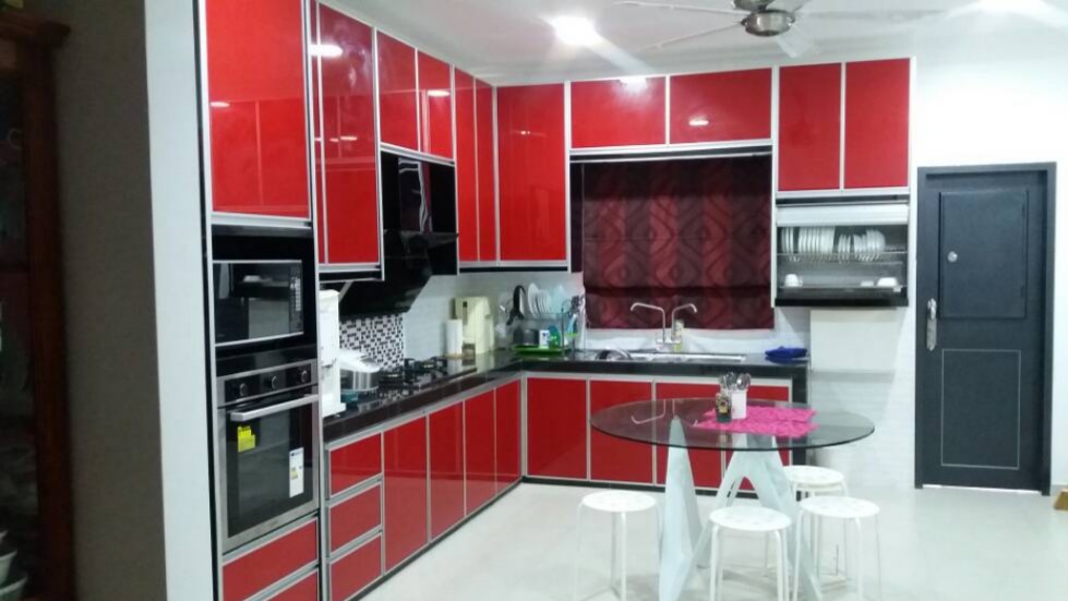 Kitchen Cabinet 3g Glass