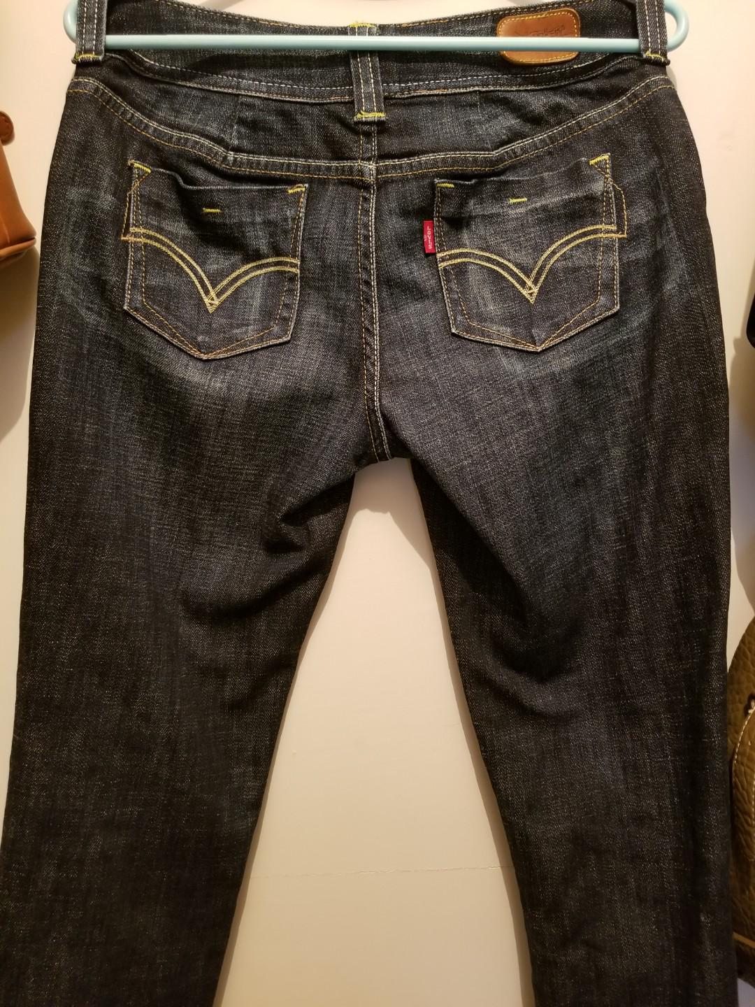 Levis （分類：牛仔褲、Leggings）位於 Hong Kong。 由 yours1986 提交（商品編號 174449406，圖片 3）。簡介： 90%new.。