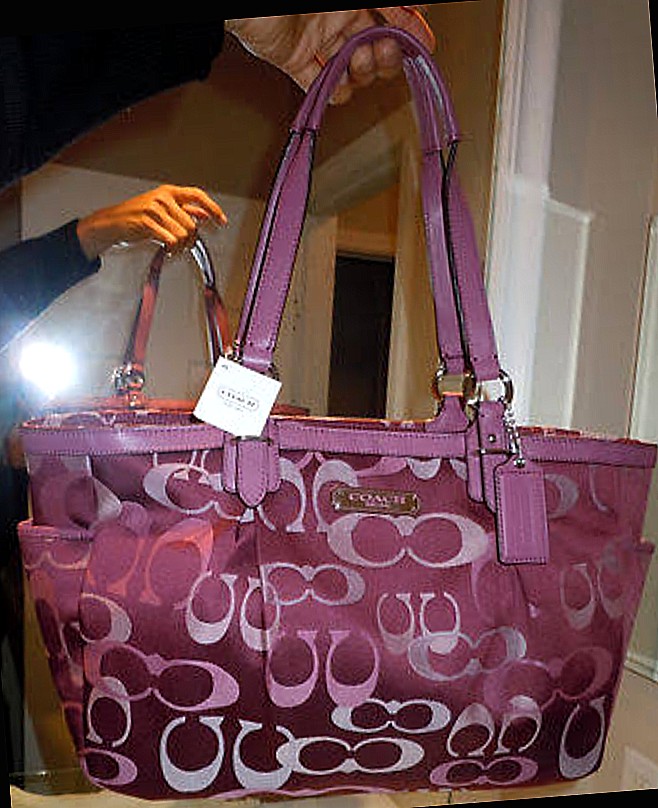 Original Coach Gallery Optic Signature Tote F20444 Women s Fashion Bags Wallets Cross body Bags on Carousell
