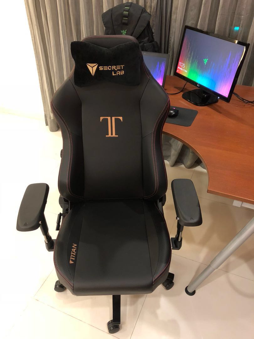 Secretlab TITAN Stealth Gaming Chair, Furniture & Home Living ...