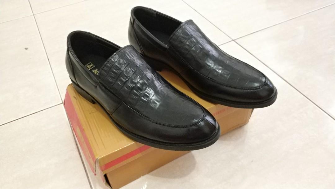 Sepatu Kulit Asli Formal Leather Shoes Pantofel Kerja Jim Joker 42 43 Fesyen Pria Sepatu Di Carousell
