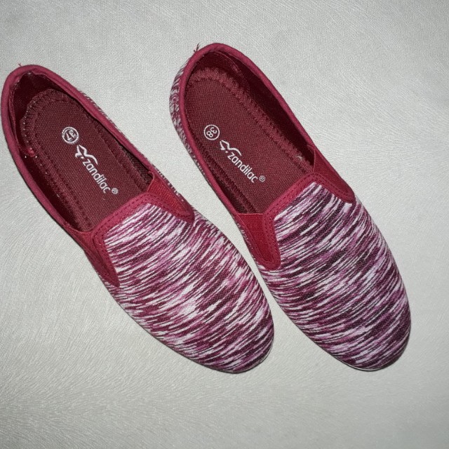 Sepatu Slip On Zandilac Fesyen Wanita Sepatu Di Carousell