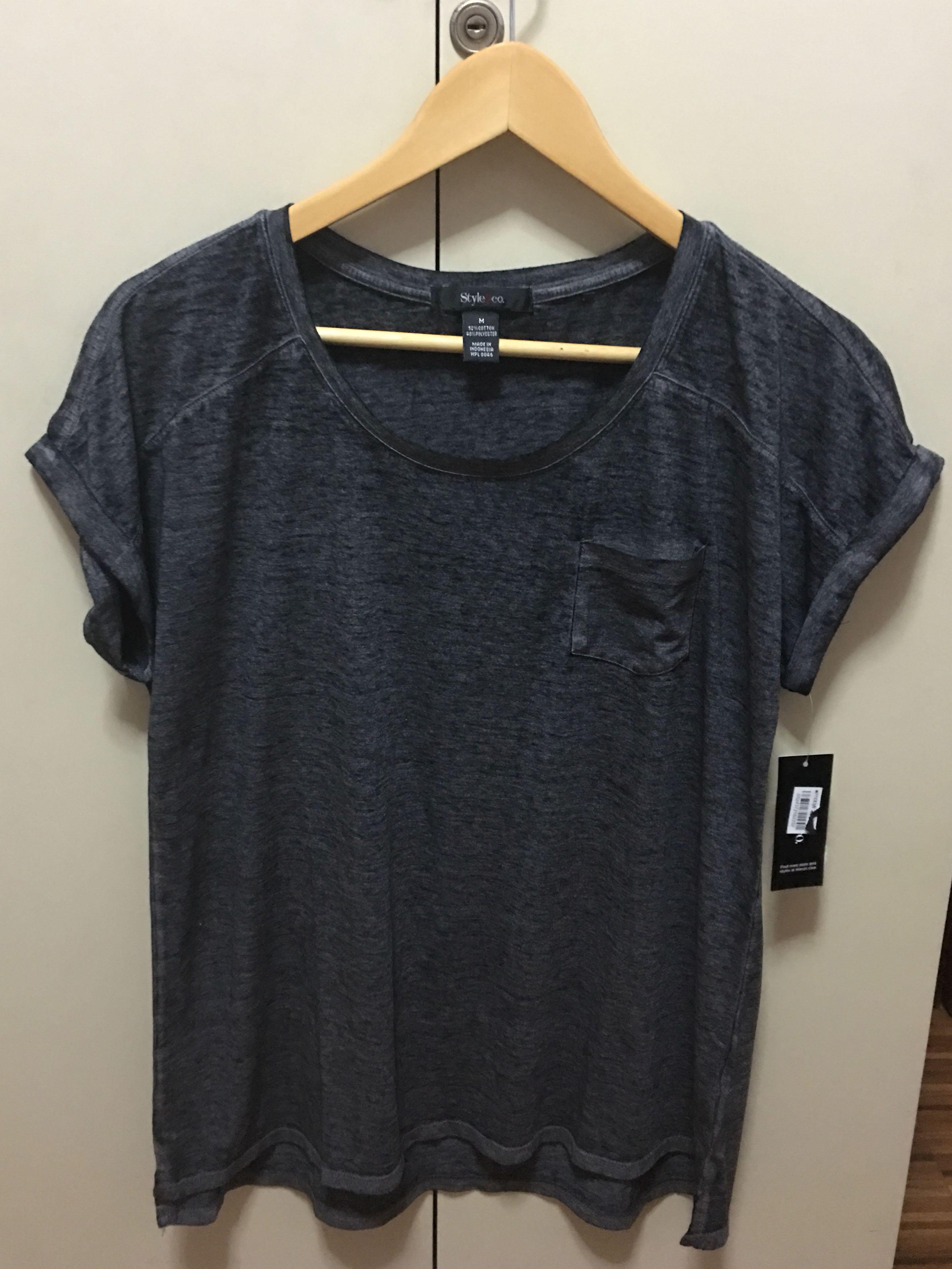 Shirt for Women (Category: Shirts) located in Binangonan. Submitted by treslibra (Listing ID 174462561, Image 1). Description: .