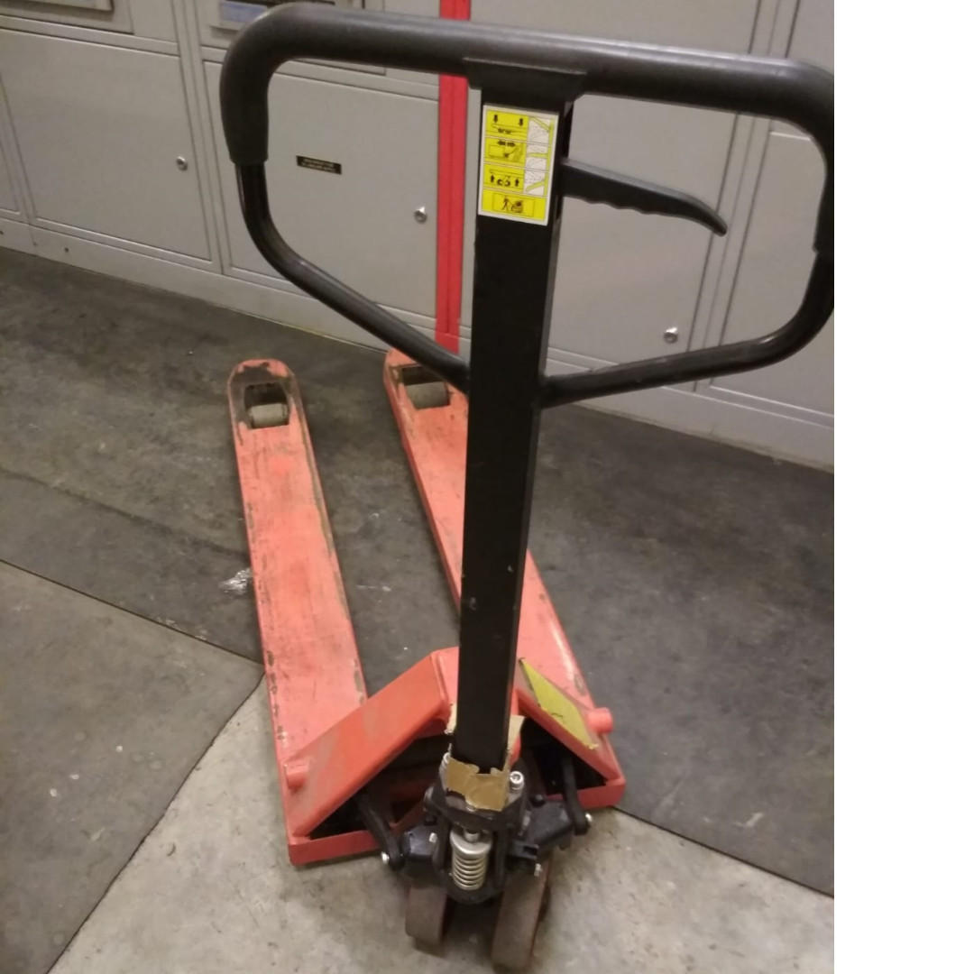 Used Pallet Jack Manual Hand Pump Everything Else On Carousell