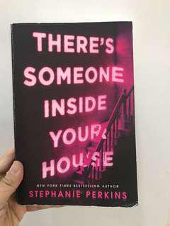 Novel There’s Someone Inside Your House