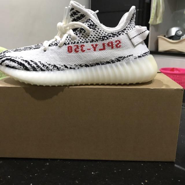 ADIDAS YEEZYBOOST 350 V2 ZEBRA STILL SITTING IN