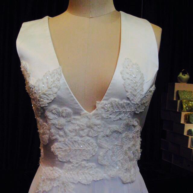 Alex Perry Wedding Dress Women S Fashion On Carousell