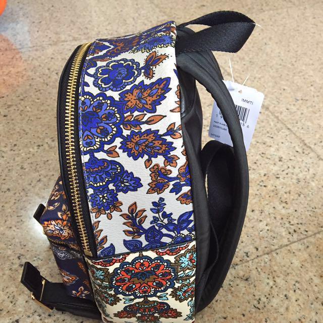 Coach mini Charlie backpack Floral print , Luxury, Bags  display picture 1