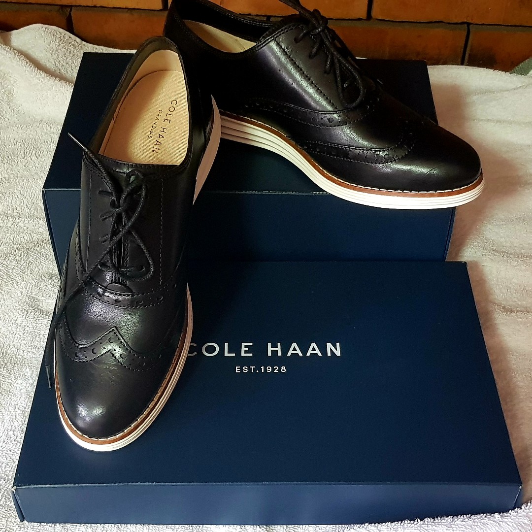 cole haan women's wingtip shoes