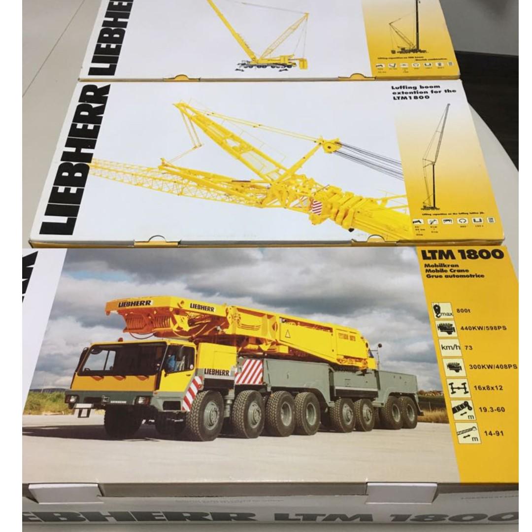 1/50スケール　LIEBHERR LTM1800検討したいと思います