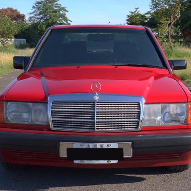M Benz 190e 霸告紅色w1 2 3 8v 賓士 汽車 汽車出售在旋轉拍賣