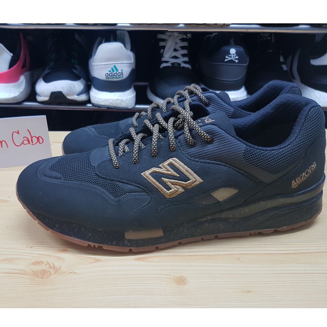 new balance 1600 gold and black