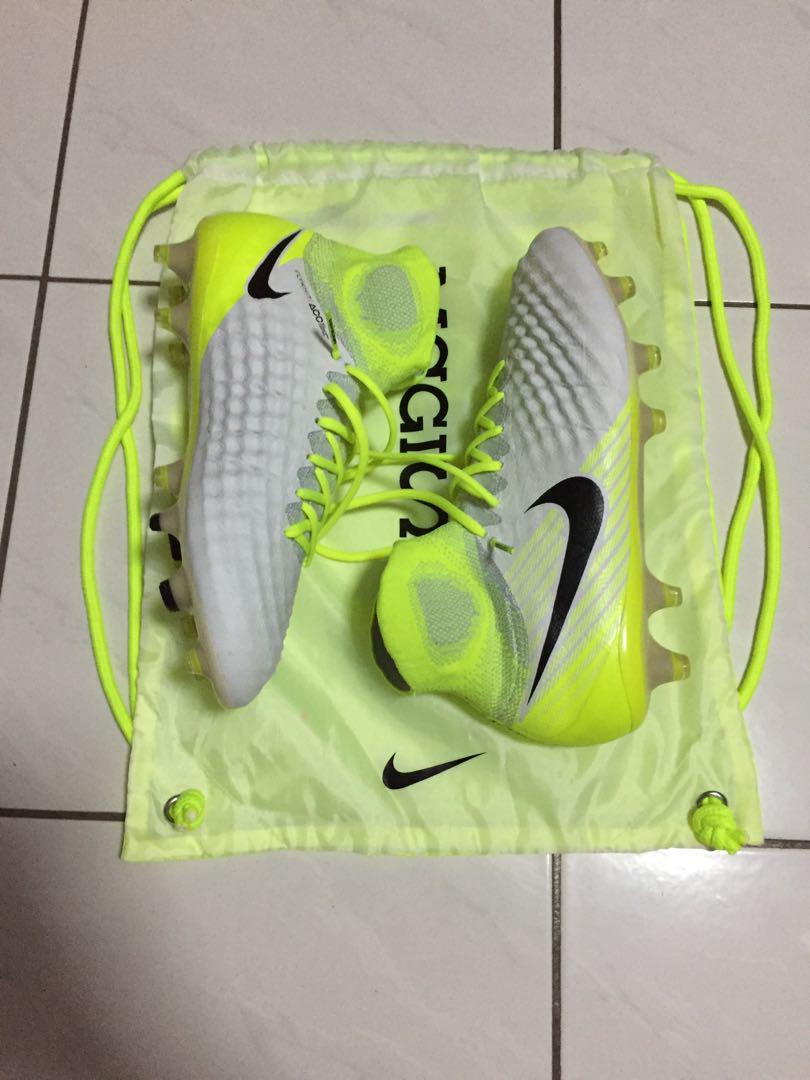 How To Put On Mid Cut Nike Football Boots Mercurial, Magista and