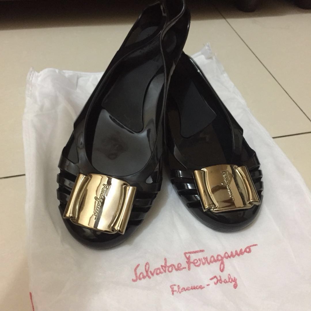 Sepatu ferragamo jelly original clearance