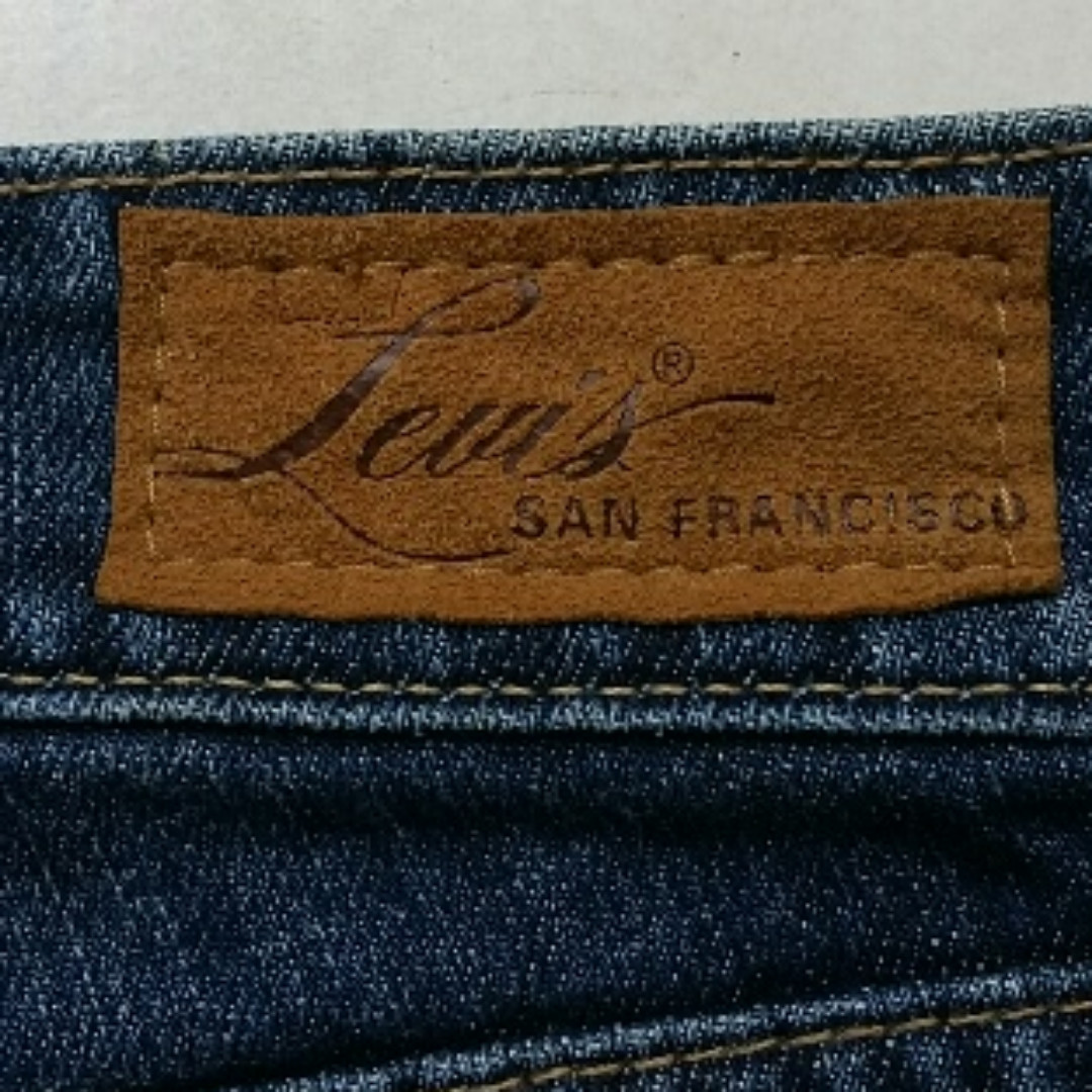 levis 25 demi curve