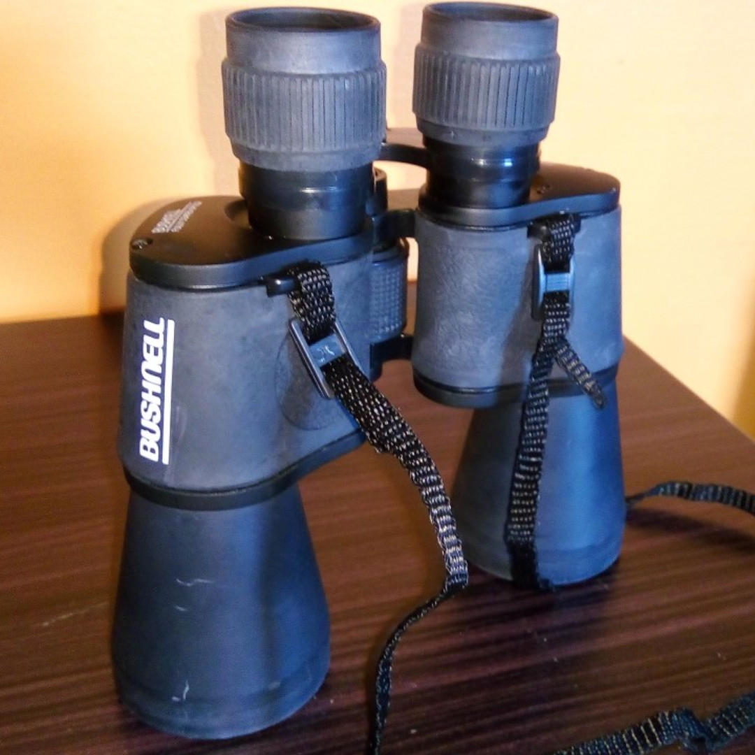 HariRaya35 Bushnell Binoculars 20x50, Sports, Sports & Games Equipment on  Carousell