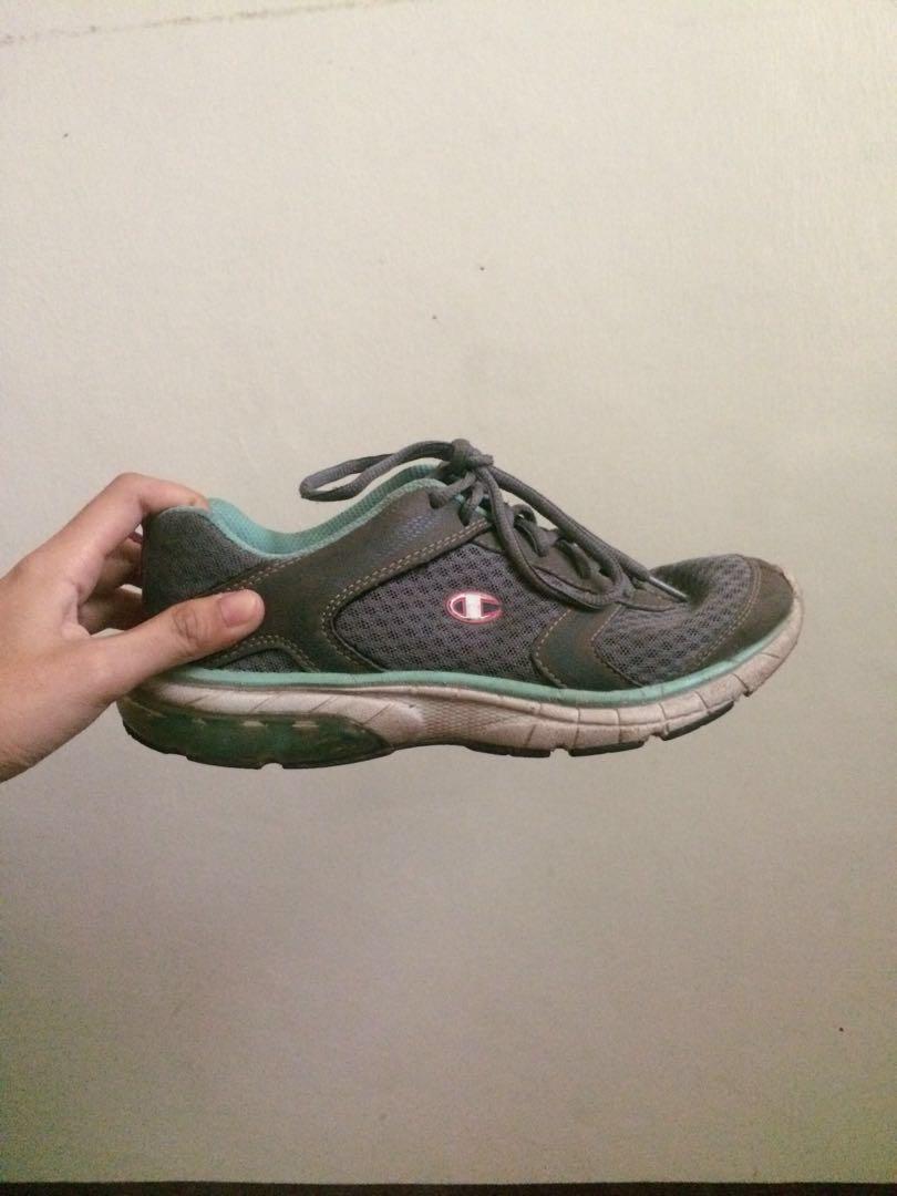champion sports running shoes
