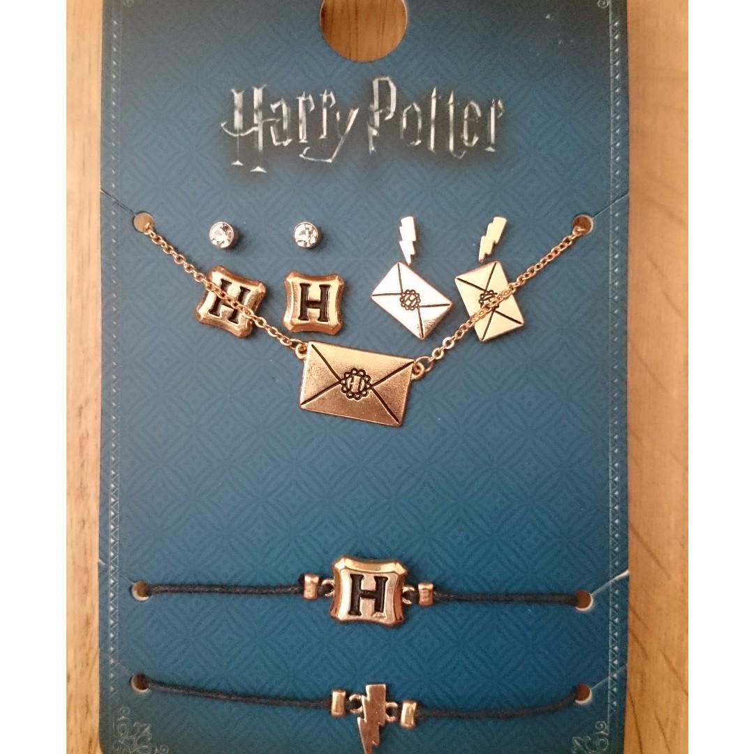 Harry Potter Earrings Necklace and Bracelets Set