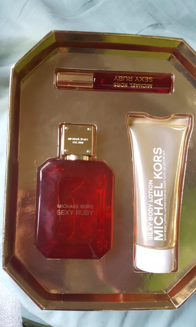 Michael Kors Gorgeous Holiday Set Eau de Parfum  Dillards
