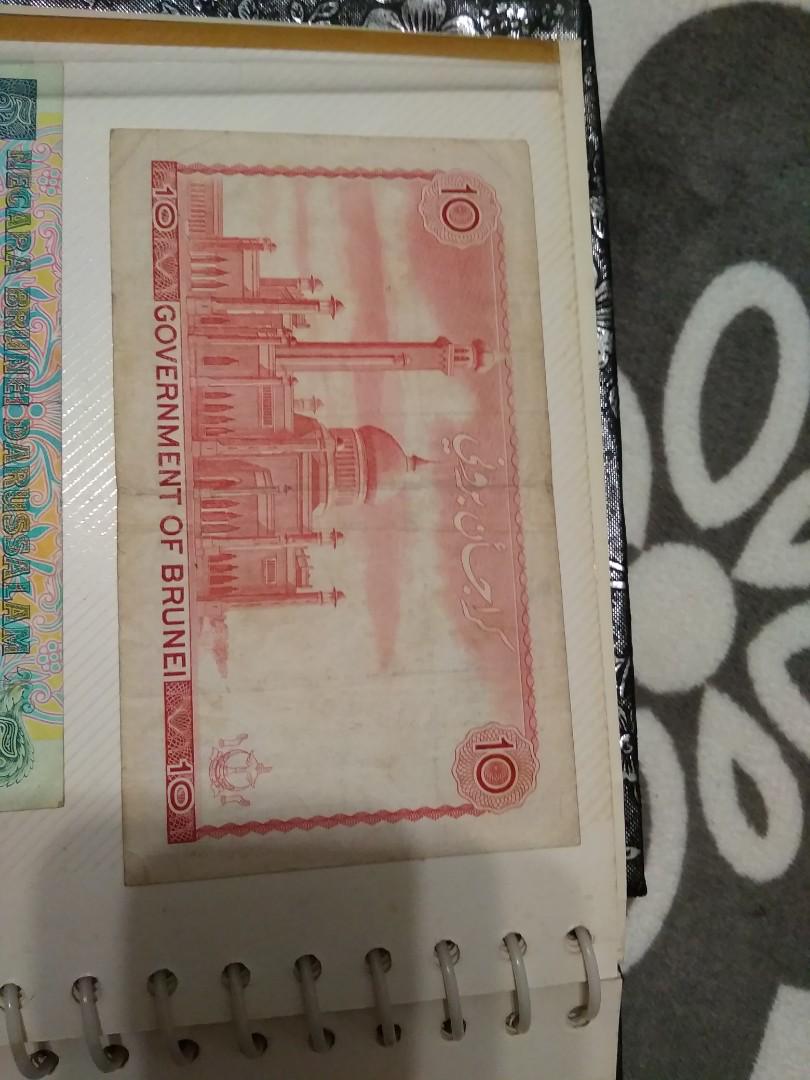 Old Notes (Category: Currency) located in Singapore. Submitted by mofaz222 (Listing ID 174637670, Image 2). Description: .