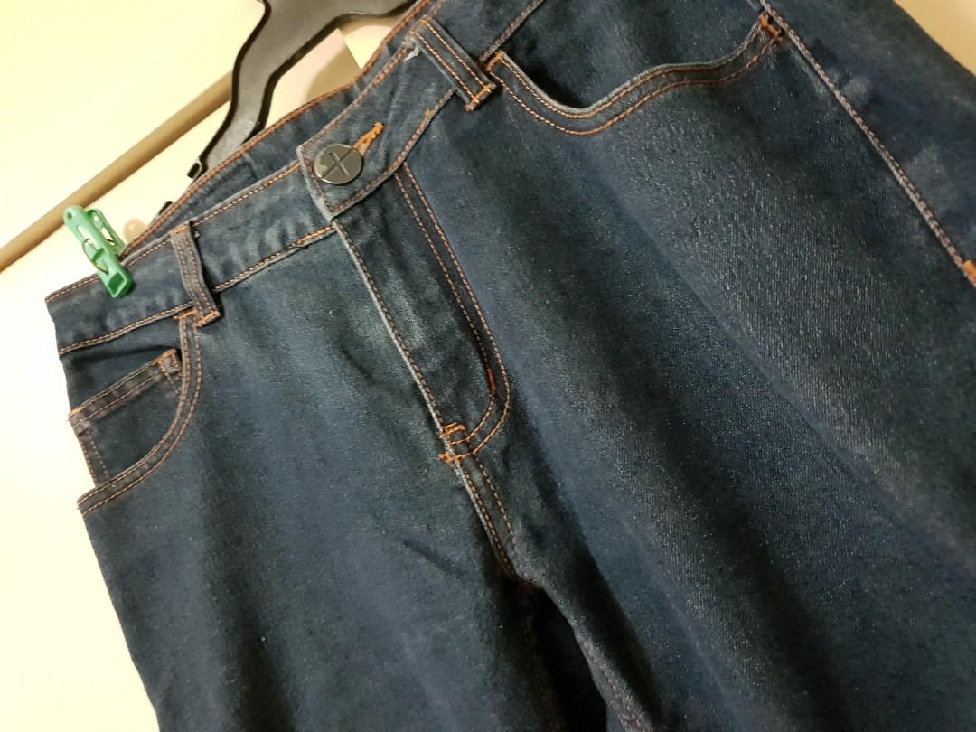 Oxygen Men's Jeans (Category: Jeans) located in Manila. Submitted by dkt_online (Listing ID 174697665, Image 1). Description: RFS: Newly wed and trying to create closet space in our humble home. :) Item is 100% original and in good condition. I can send more photos if needed. *Price slightly negotiable*.