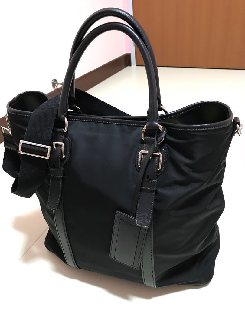 prada tote men