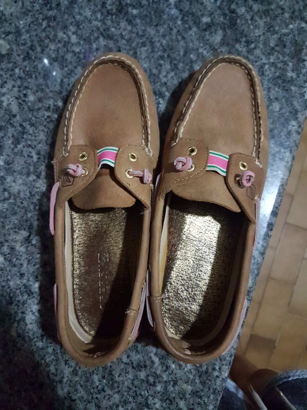 tying sperrys