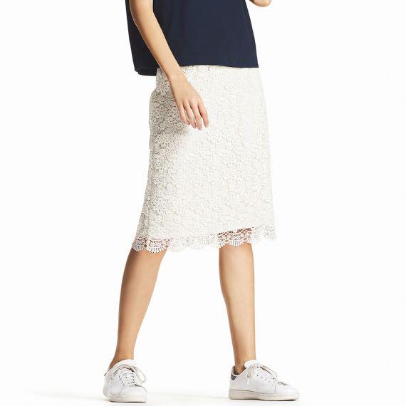 Uniqlo white lace skirt 2025