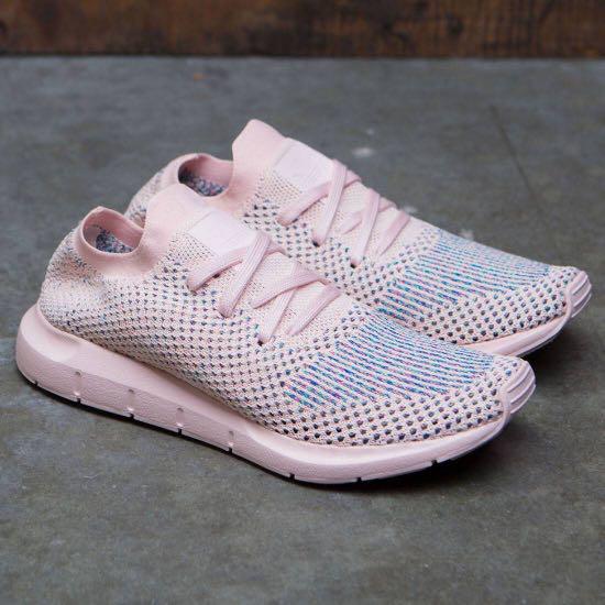 Firmar oxígeno Antemano Adidas Originals Swift Run Primeknit in Icy Pink, Women's Fashion,  Footwear, Sneakers on Carousell
