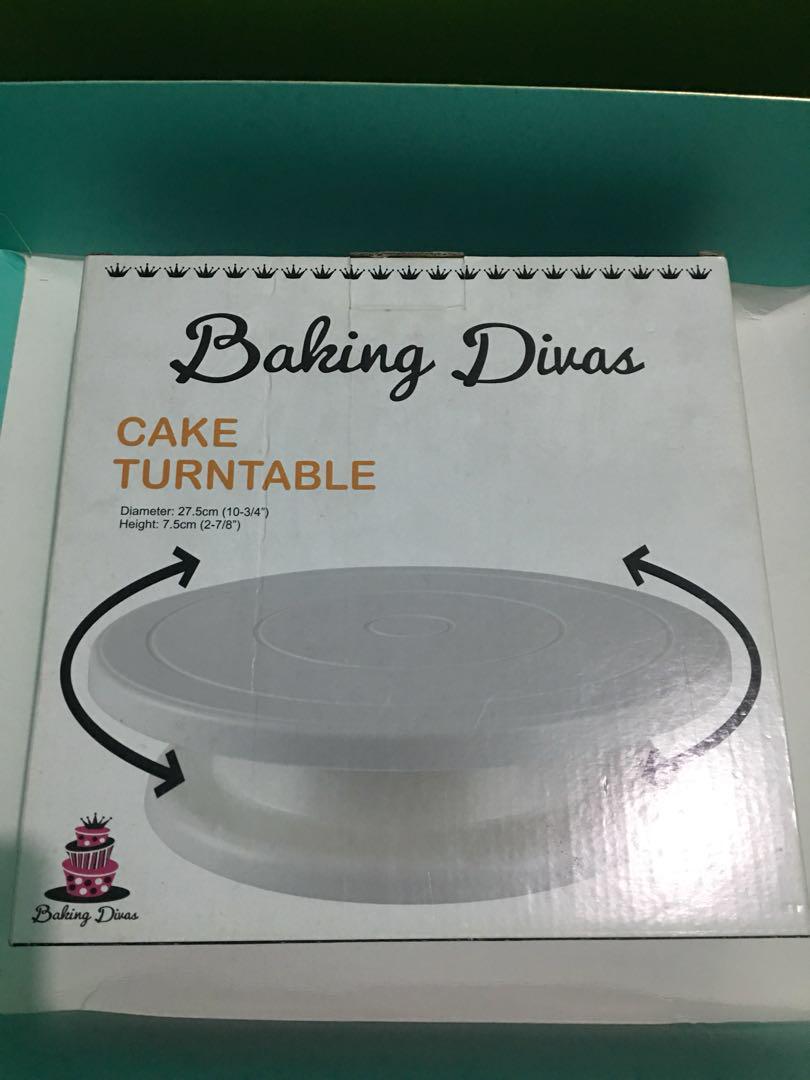 Baking Divas Cake Turntable (Category: Bakeware) located in Makati City. Submitted by chinkybig (Listing ID 174826664, Image 1). Description: Never been used, never been opened For decorating and frosting cakes or simply for cake display. .