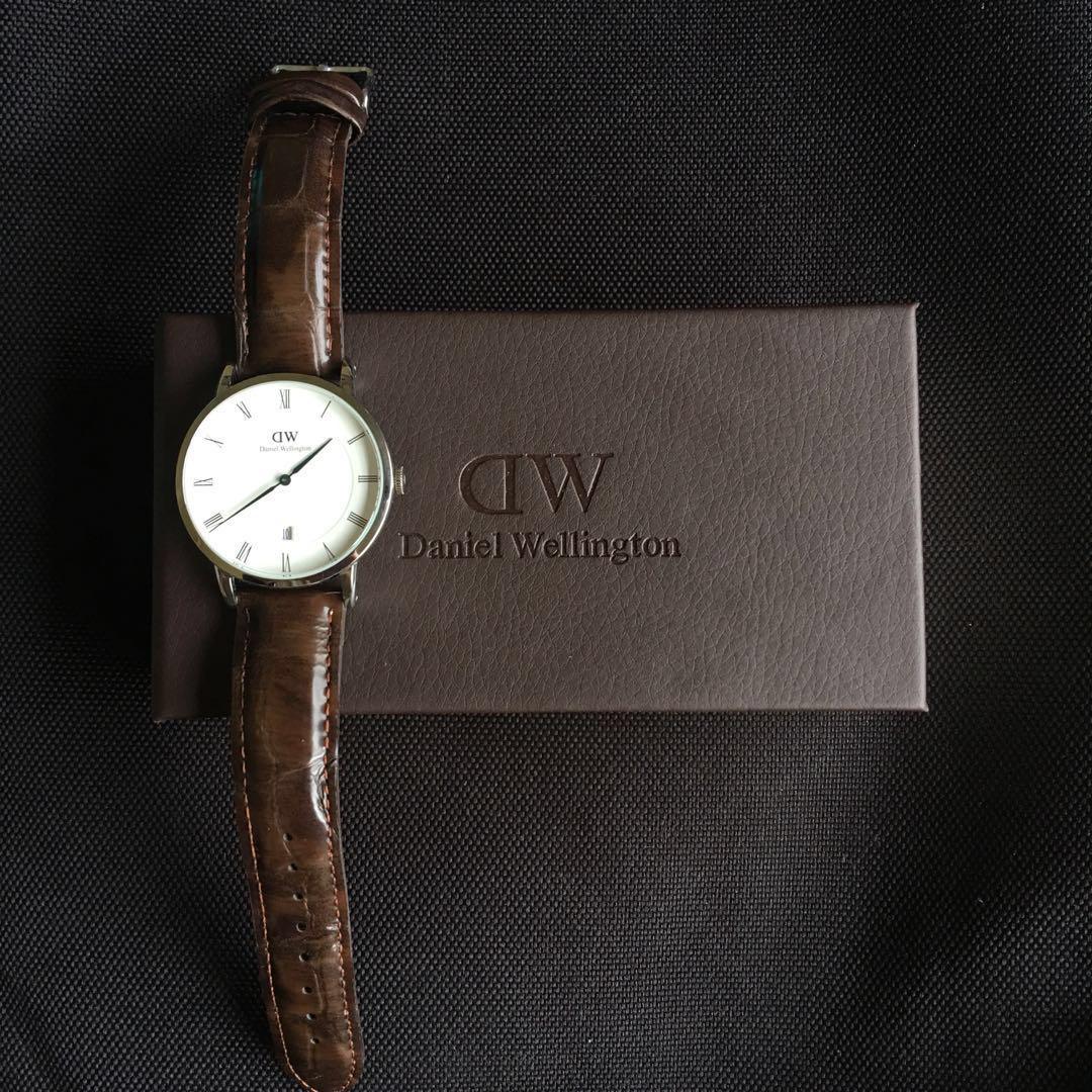 Daniel Wellington Dapper York Silver 38mm Luxury Watches on Carousell