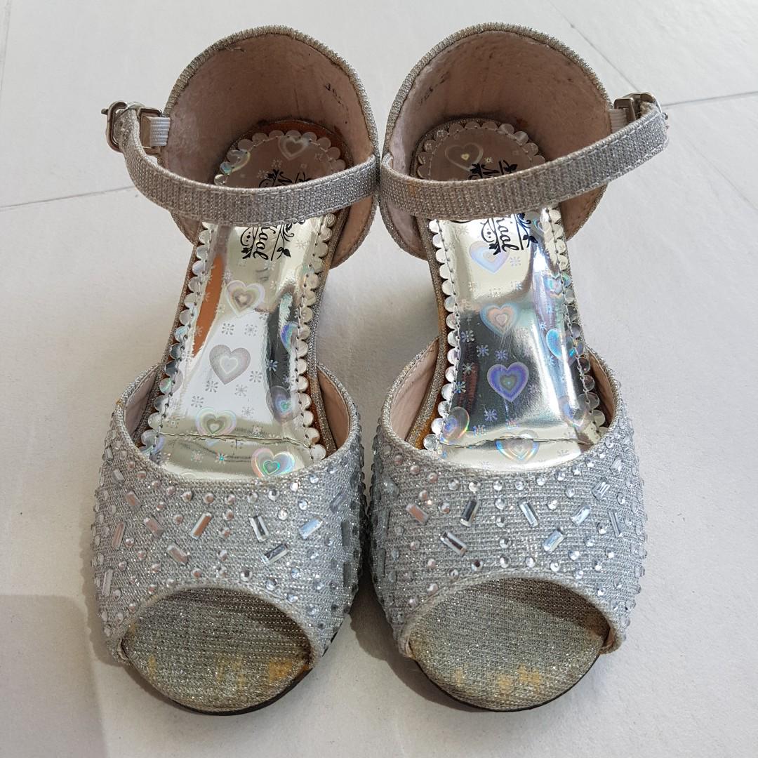 silver baby shoes size 4