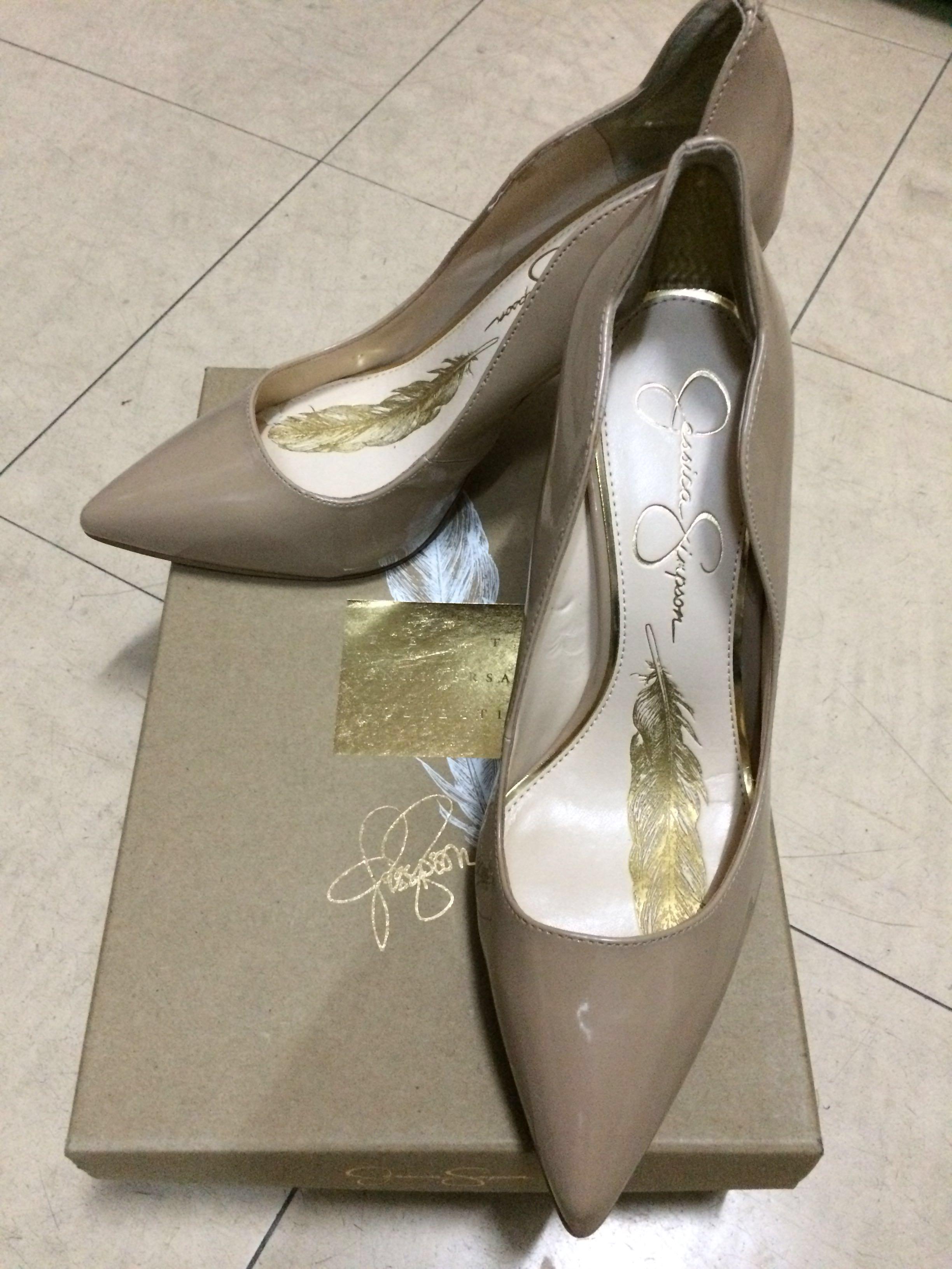 jessica simpson vince camuto